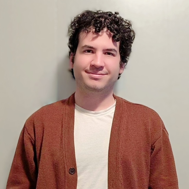 Alec Walker headshot